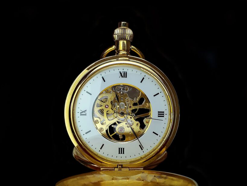 Luxury automatic watch presentation